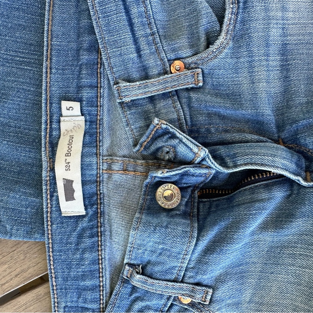 Levi's Women's Boot Cut Jeans